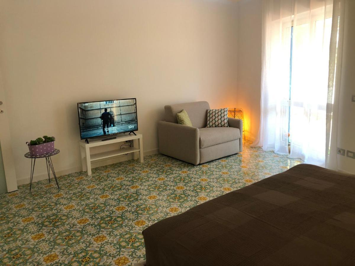 Casa Mami - Luxury Apartment And Pool - Сорренто Экстерьер фото