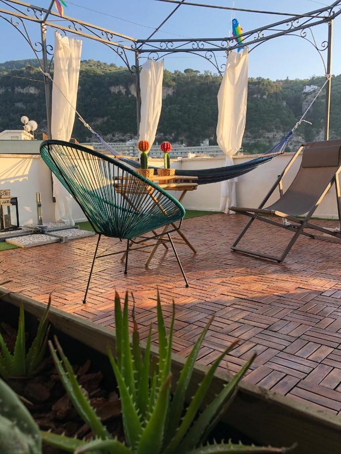 Casa Mami - Luxury Apartment And Pool - Сорренто Экстерьер фото