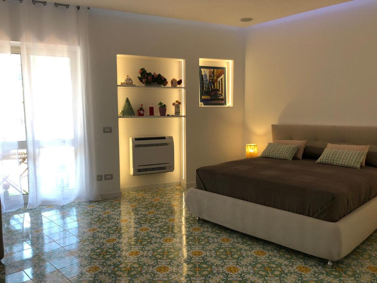 Casa Mami - Luxury Apartment And Pool - Сорренто Экстерьер фото